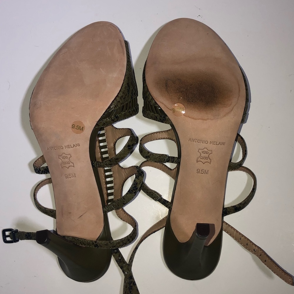 New Antonio Melani Green Snake Sandals Size 9.5 - Picture 3 of 7